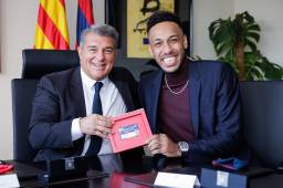 Aubameyan también se convirtió en socio del Barcelona y es el número 143.282.