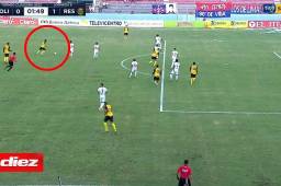 Así le pegó Franklin Flores para poner el 1-0 ante Olimpia en La Ceiba. Brutal remate de zurda.