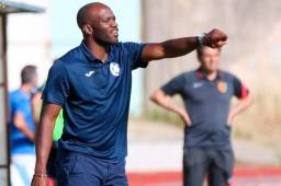 David Suazo se alista para iniciar la pretemporada con Carbonia Calcio de la Serie B de Italia.