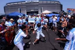 Gran ambiente en el MetLife Stadium para presenciar el partido de la gran final de la Copa América Centenario entre Argentina y Chile.