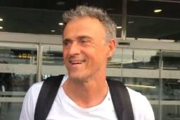 Luis Enrique llegó este jueves a París para cerrar su fichaje por el PSG.