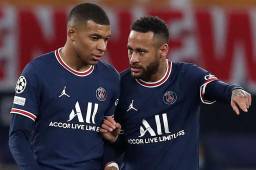 La polémica de Mbappé y Neymar por tirar los penales llegó hasta los despachos del PSG.