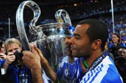 Ashley Cole conquistó la Champions en 2012 con el Chelsea cuando vencieron al Bayern Múnich.