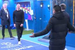 El reencuentro entre Luis Enrique y Xavi Hernández en París, Francia.