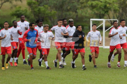 El Olimpia todavía no cuenta con plantel completo durante la pretemporada y la directiva sigue buscando la posibilidade de incorporar un extranjero.