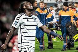 Alberth Elis es operado en un hospital en Burdeos, Francia.