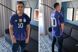 Héctor Castellanos con la camisa de Argentina que le dio Lionel Messi, estrella del PSG. Foto: Cortesía de D SPORTS RADIO