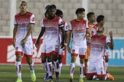 Eddie Hernández salvó un punto que podría valer oro al final del torneo para el Vida. Lo logró de cabeza al minuto 90+3. Foto: David Romero