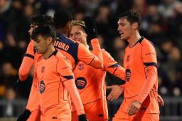 Barcelona sufrió mucho contra el modesto Guadalajara, pero clasificó a los octavos de final de la Copa del Rey 2025