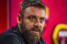 Daniele De Rossi dejó de ser el entrenador de Roma.
