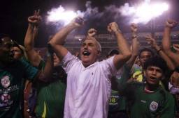 El entrenador uruguayo Manuel Keosseián sería anunciado mañana como el nuevo entrenador del Marathón. Ha sido el último que lo llevó a levantar un título.