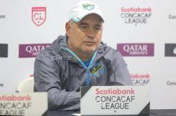 William Coito, entrenador del Comunicaciones de Guatemala, analizó el partido de ida que jugará ante Motagua por la final de la Concacaf League. Fotos DIEZ | David Romero