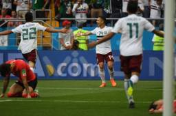 'Chicharito' Hernández llegó a su gol 50 con la camisa de la selección de México.