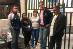 Salvador Nasralla está presente en el IHSS esperando la recuperación de Chelato Uclés.