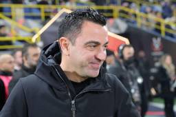 Xavi Hernández, técnico del Barcelona, dice que la final ante Real Madrid está 50 y 50. FOTO: AFP
