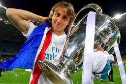 Modric seguirá en el Real Madrid antes los fuertes rumores que lo vinculan en el Inter de Milán.