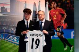 Odriozola utilizará el dorsal 19 en el Real Madrid para esta temporada.