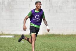 Kervin Arriaga entrenó en la semana con el plantel, pero el viernes el DT decidió dejarlo al margen del clásico sampedrano. Foto: CD Marathón