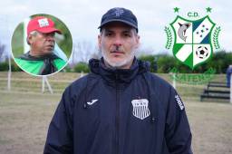 El técnico uruguayo toma las riendas de los escualos en este inicio de temporada en la Liga de Ascenso.