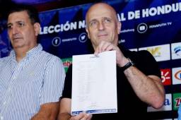 El entrenador de la Selección de Honduras, Fabián Coito, dará este martes la convocatoria oficial para el partido amistoso frente a Guatemala. Foto DIEZ