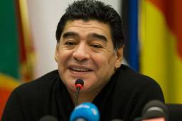 Diego Maradona dio su lista de quienes son los mejores de la historia, donde incluye a Messi y a Ronaldo.