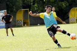 Mauro Reyes confirmó este viernes la continuidad del delantero Domingo Zalazar. Foto DIEZ