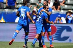Cruz Azul goleó a Necaxa y consigue su primer título de la temporada. Foto: La afición.