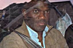 El presidente Cellino no le tuvo paciencia David Suazo y tras cinco partidos decide despedirlo.