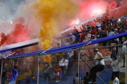 La afición del Olimpia en el Morazán silbó al equipo de Nahún Espinoza.