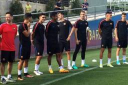 La política del Barcelona B es contar con jugadores de experiencia para ayudar a los que están en La Masía.