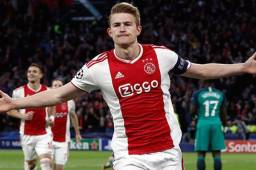 De Ligt se convertiría en nuevo jugador de la Juventus en los próximos días, según su agente.