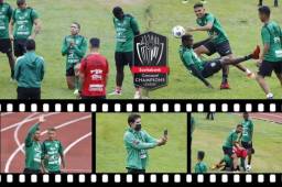 El Marathón realizó su última práctica donde se encomendaron a Dios antes de enfrentar al Portland. Emilio Izaguirre realizó de rodillas la oración. Héctor Vargas aprovechó para sacar una foto del recuerdo y Costly aconsejó a Kervin Arriaga. Fotos Neptalí Romero