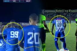 El colombiano Andrés Rentería jugó dos partidos diferentes con las camisetas 99 y la 49.