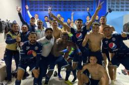 Motagua y su eufórico festejo tras superar al Alianza de El Salvador.