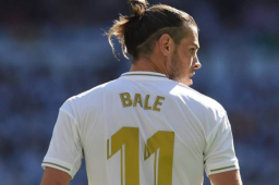 Real Madrid piensa en Coman como sustituto de Bale.