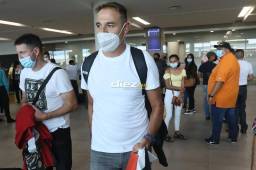 El técnico argentino se marchó a su país a pasar vacaciones y con la confianza de seguir al frente del club.