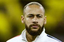 El crack del PSG, Neymar, ha sido denunciado en Brasil por homofobia.