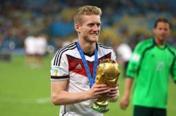 André Schurrle le dio el pase a Gotze para que este anotase el gol del título Mundial ante Argentina en 2014.