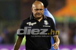 El entrenador del Honduras Progreso, Wilmer Cruz, se dio por vencido después de la paliza 4-1 que recibió por el Motagua en la ida de la final del Clausura.