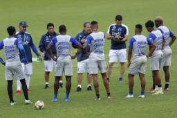 Honduras inició este sábado los preparativos finales para los choques eliminatorios de noviembre. FOTOS: Neptalí Romero.