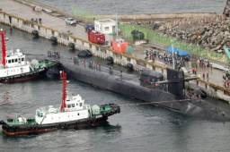 Imágenes del Submarino nuclear de Estados Unidos cuando llegaba a las costas de Corea del Sur. Foto cortesía CNN