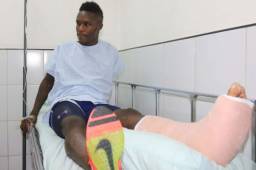 El delantero Rubilio Castillo lamenta no poder ayudar al Motagua en las etapas finales del torneo.