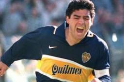 Diego Armando Maradona jugó su último partido a nivel de clubes en un clásico Boca - River.