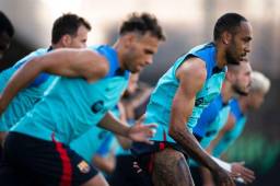 Barcelona viajó a Estados Unidos y cinco futbolistas no fueron tomados en cuenta.