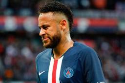 La estrella del PSG, Neymar, no podrá volver a las canchas hasta septiembre, anunció el gobierno de Francia en un comunicado debido a la pandemia.