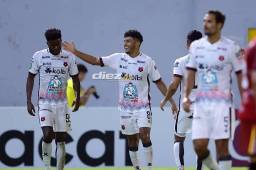 ¡Real España es goleado por el Alajuelense y la ilusión de la Liga Concacaf es ahora casi imposible para el auri!