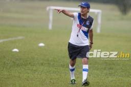 Carlos Restrepo observó el juego de Alajuelense ante Motagua.