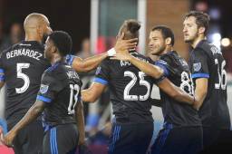 Darwin Espinal (80) ingresó de cambio en el triunfo del San José ante el Eintracht Frankfurt.