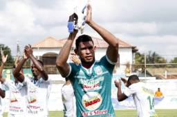 El portero panameño tiene ofertas del fútbol de México y Colombia.