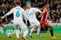 El delantero hondureño Choco Lozano en acción con el Girona frente al Real Madrid en la Liga Española.